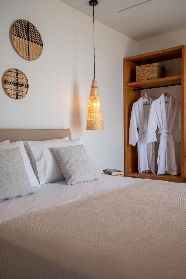 Thea Beachfront Suites In Lourdas Beach Λουρδάτα Εξωτερικό φωτογραφία