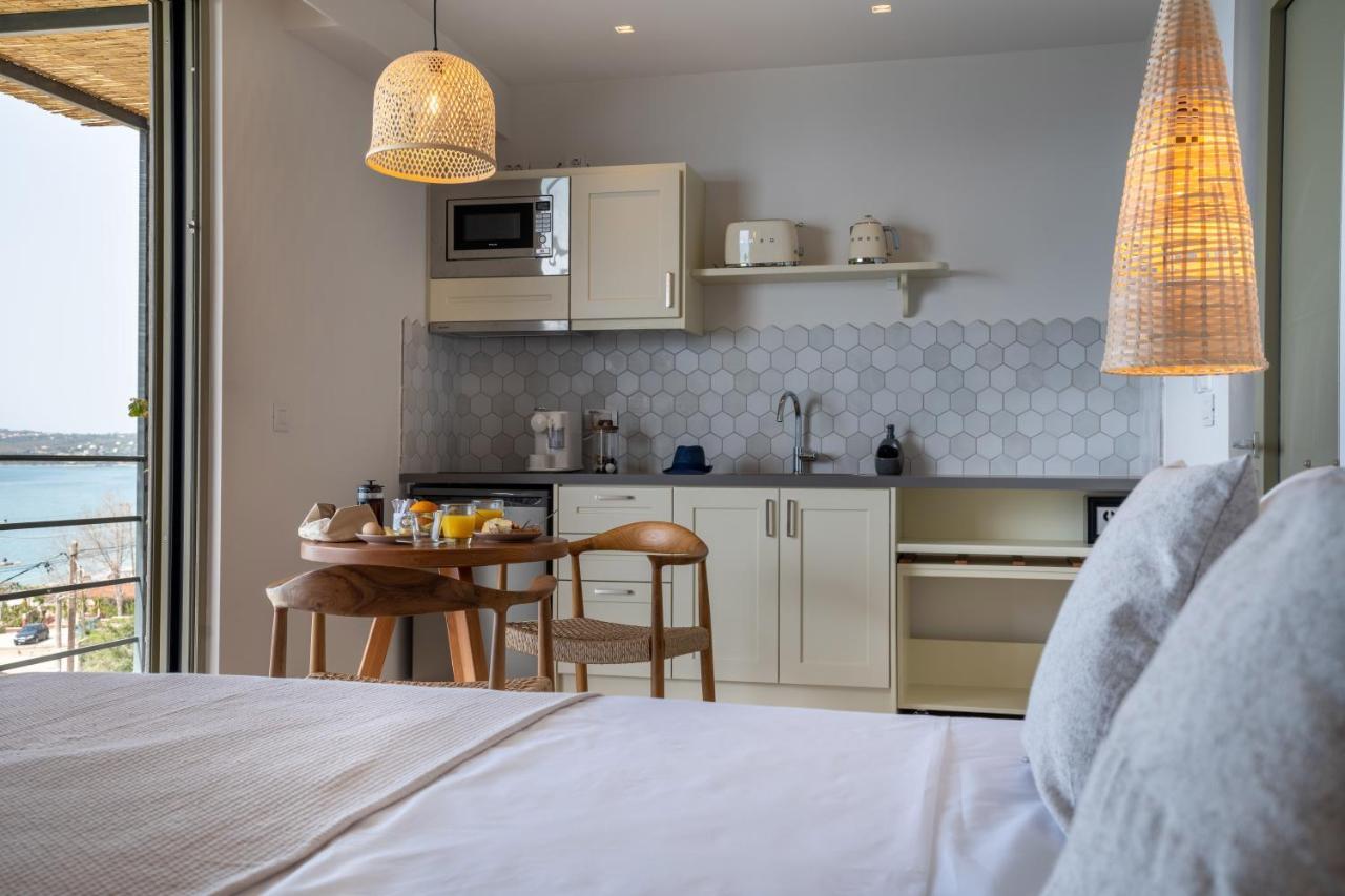 Thea Beachfront Suites In Lourdas Beach Λουρδάτα Εξωτερικό φωτογραφία