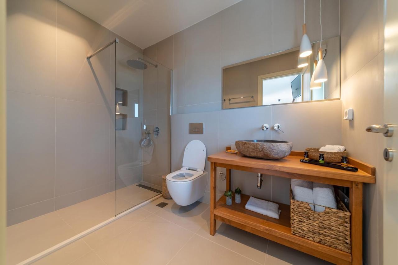Thea Beachfront Suites In Lourdas Beach Λουρδάτα Εξωτερικό φωτογραφία